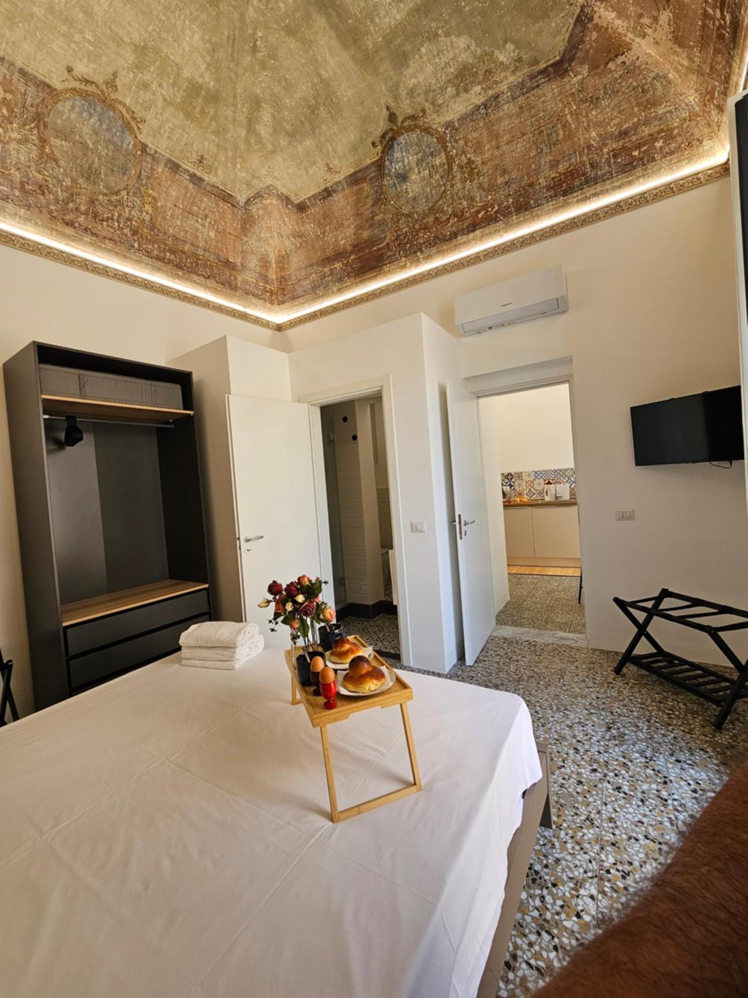 Grey House Apartments Catania Ngoại thất bức ảnh